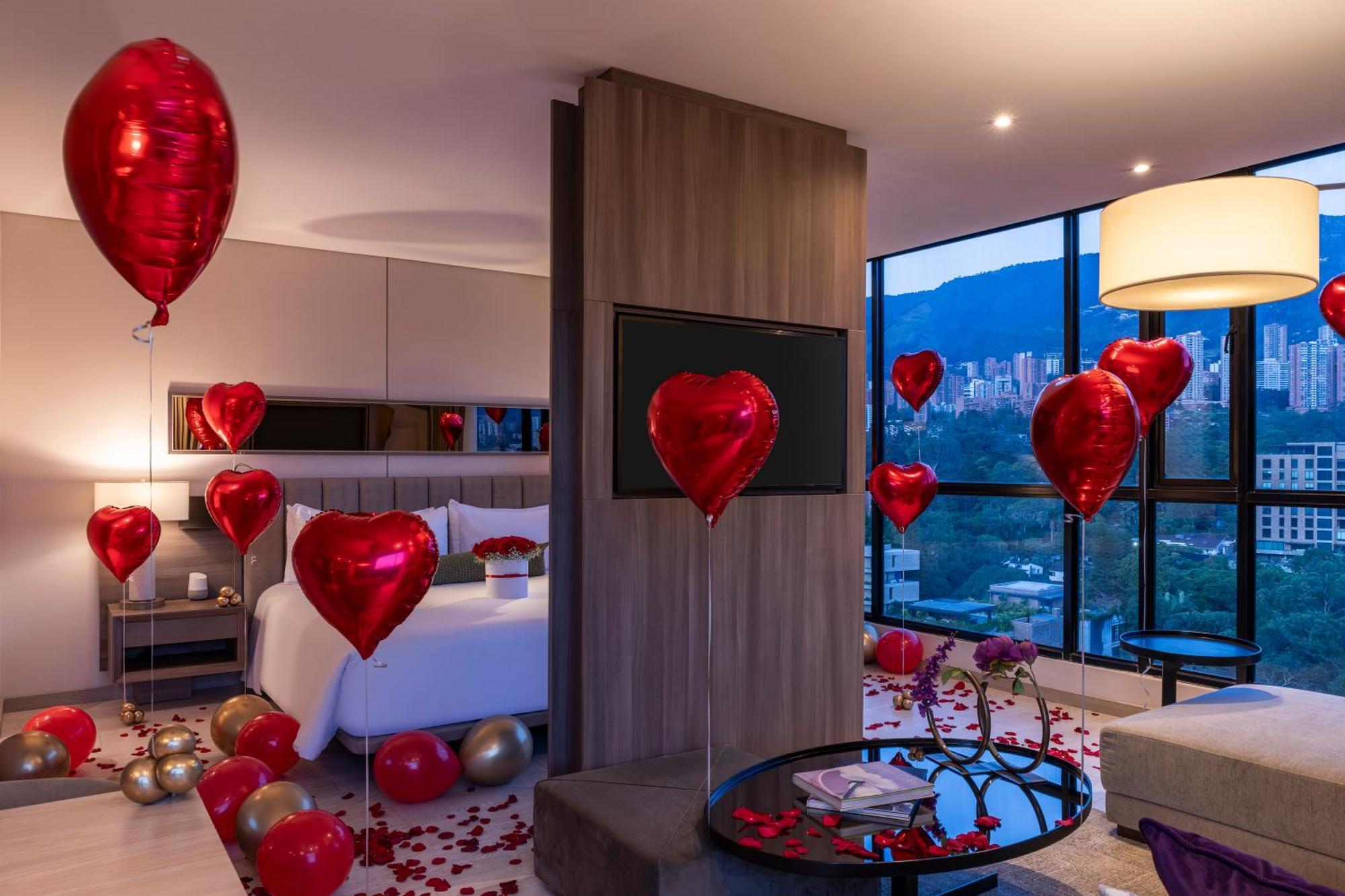 Hotel York Luxury Suites Medellin By Preferred Medellín Exterior foto A room at the hotel