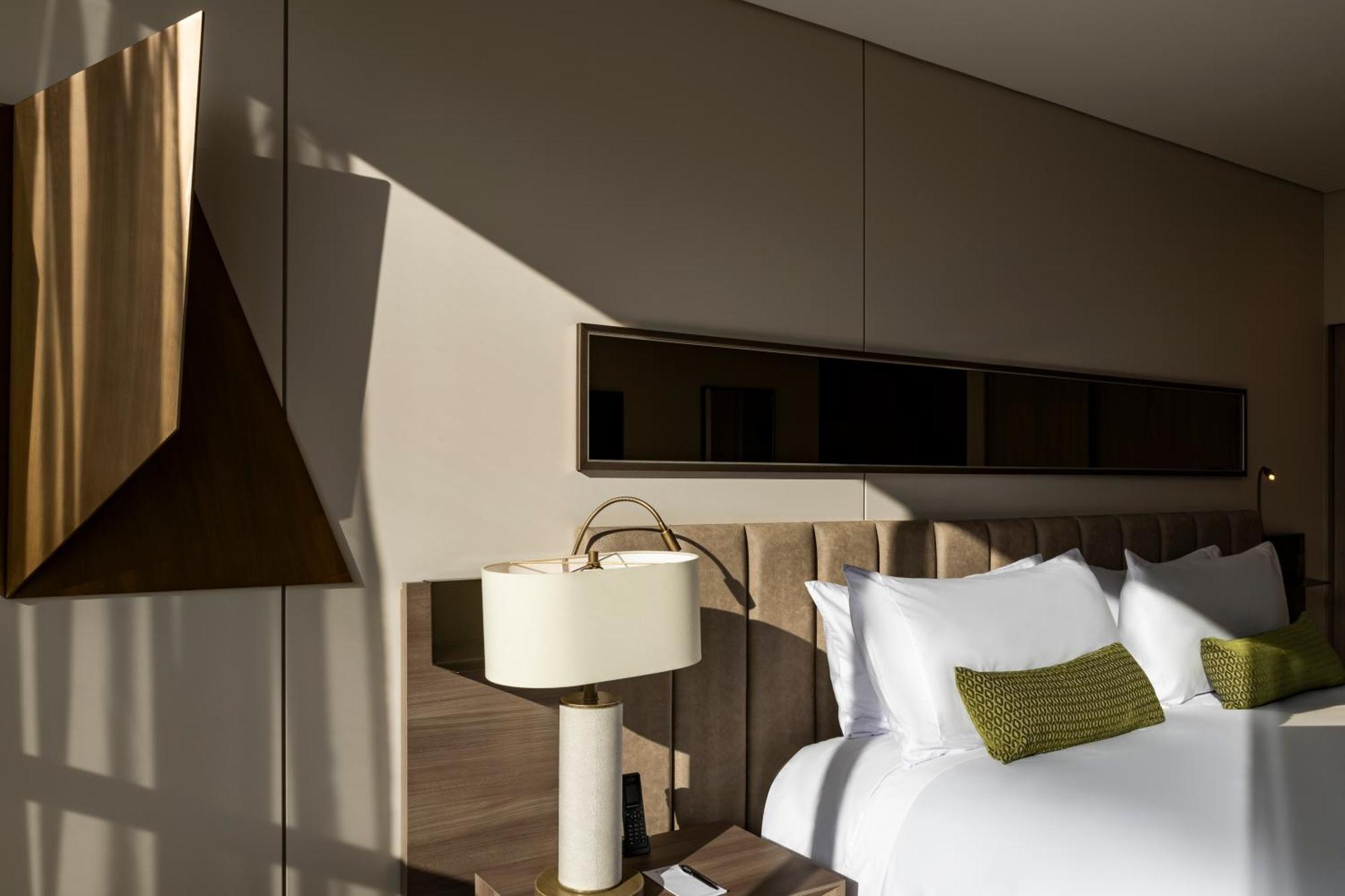 Hotel York Luxury Suites Medellin By Preferred Medellín Exterior foto A bedroom at the hotel